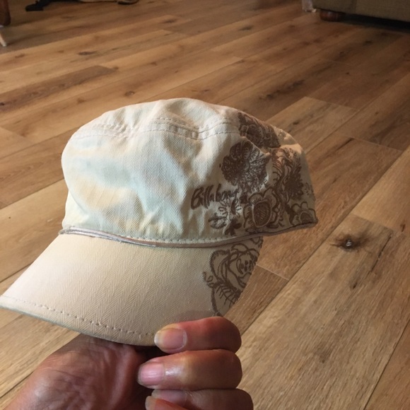 Hat - Picture 4 of 5